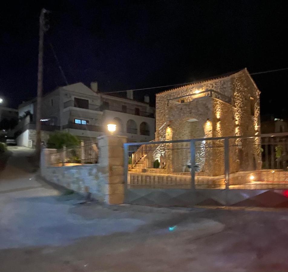 La Tore Di Montenegro Githio Exterior foto