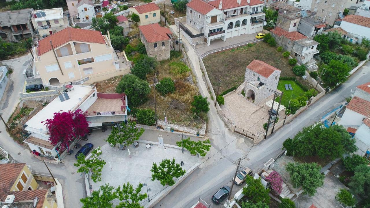 La Tore Di Montenegro Githio Exterior foto